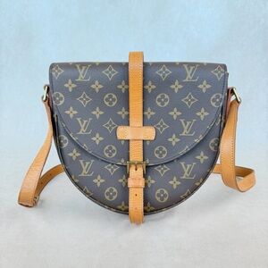 Louis Vuitton Chantilly GM Monogram Crossbody Bag Vintage LV Saddle Bag France
